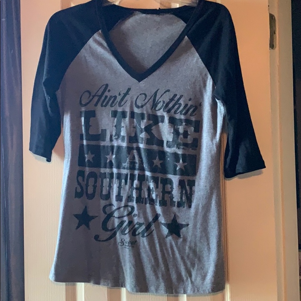 3/4 sleeve T-shirt